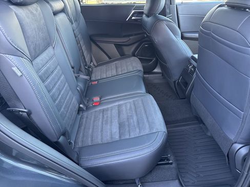New 2026 Mitsubishi Outlander SE FWD image 25