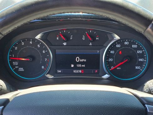 Used 2023 Chevrolet Traverse LT w/ LPO, Cargo Package FWD image 18