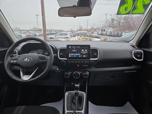 New 2026 Hyundai Venue SEL image 14