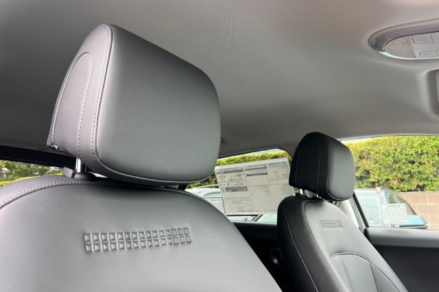 New 2027 Hyundai Ioniq 5 SEL AWD/4WD image 16