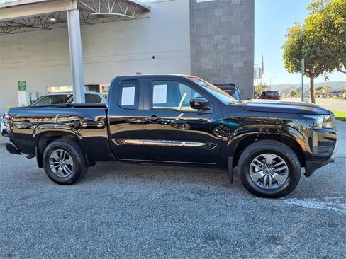 Certified 2025 Nissan Frontier SV image 21