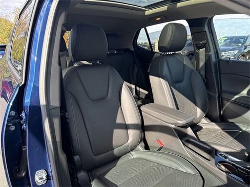 Used 2023 Buick Encore GX Essence w/ Experience Buick Package image 28