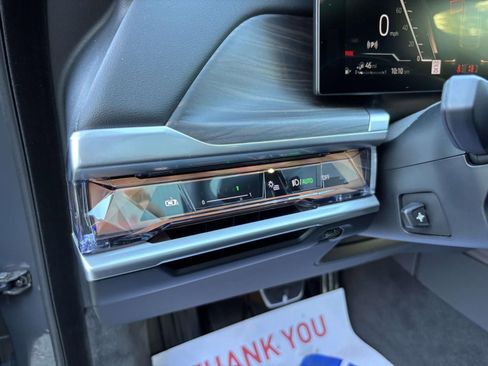 New 2026 BMW 750e xDrive w/ Executive Package AWD/4WD image 15