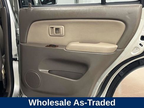 Used 2000 Toyota 4Runner Limited RWD image 22