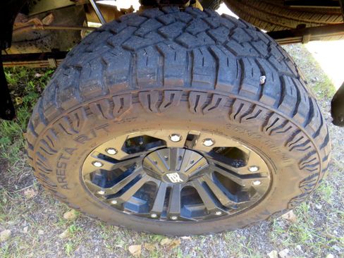 Used 2014 Toyota Tundra Platinum image 33