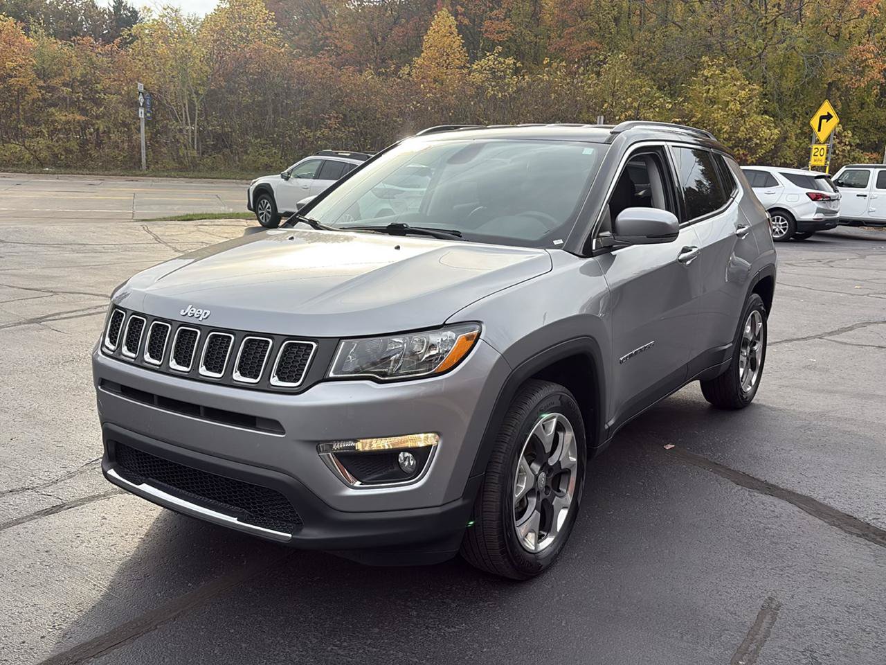 Used 2020 Jeep Compass Limited AWD/4WD image 3