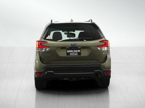 Used 2021 Subaru Forester Limited AWD/4WD image 4