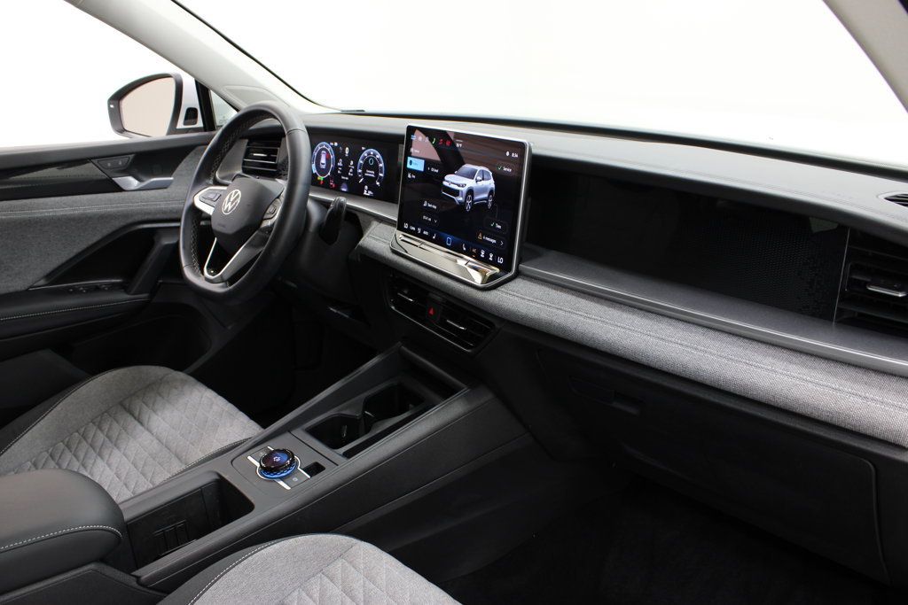 Certified 2026 Volkswagen Tiguan S FWD image 22