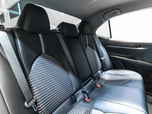 Used 2023 Toyota Camry SE image 32