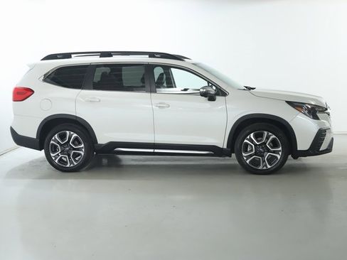 Certified 2023 Subaru Ascent Limited w/ Technology Package image 11