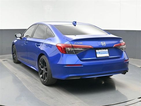 Used 2022 Honda Civic Sport image 7