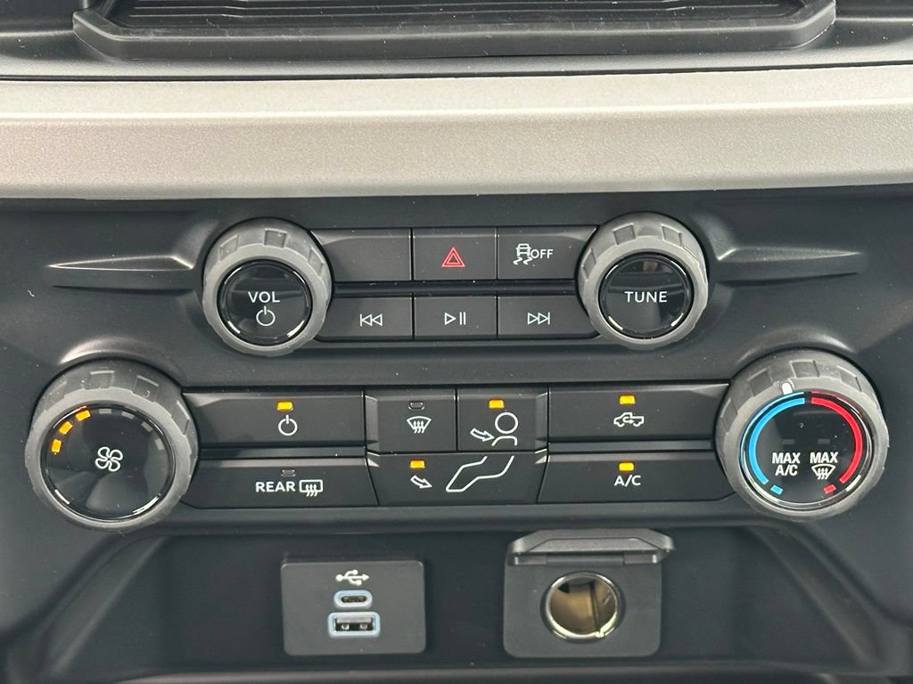New 2026 Ford F550 4x4 Supercab Super Duty image 19