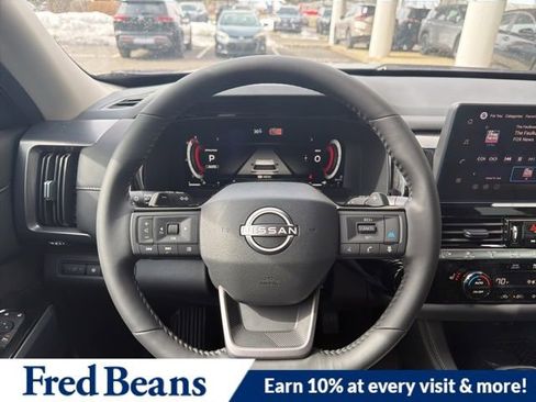 New 2026 Nissan Pathfinder SL image 14