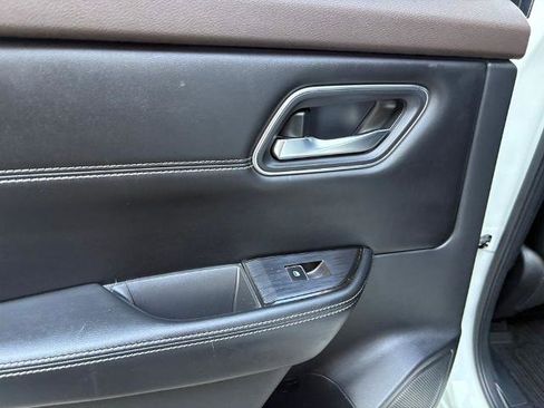 Certified 2022 Nissan Rogue Platinum w/ Head-Up Display Package image 26