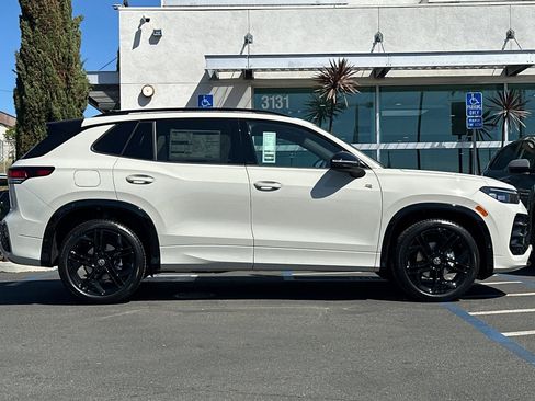 New 2026 Volkswagen Tiguan SE R-Line image 4