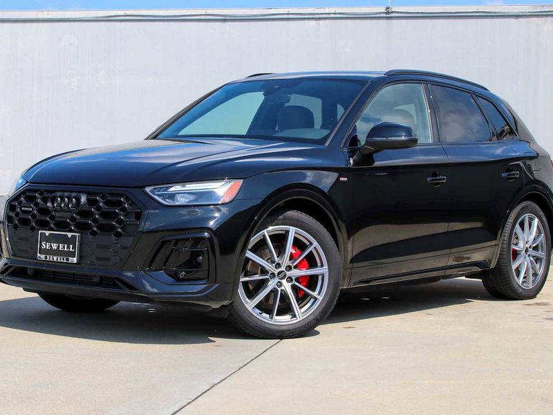 Certified 2025 Audi Q5 e Premium Plus w/ Premium Plus Package image 1
