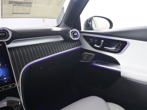 New 2026 Mercedes-Benz GLC 300 image 12