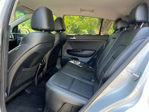 Used 2018 Kia Sportage EX AWD/4WD image 16