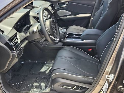 Certified 2025 Acura RDX SH-AWD w/ Advance Package image 10