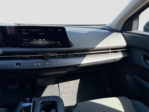 Used 2023 Nissan Ariya EVOLVE+ image 26