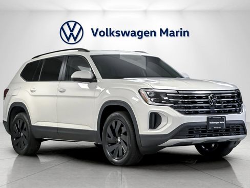 New 2026 Volkswagen Atlas SE image 7