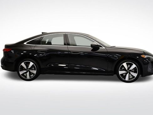 Used 2025 Audi A5 2.0T Premium Plus w/ Premium Plus AWD/4WD image 6