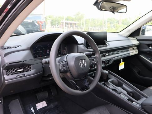 New 2025 Honda Accord SE image 12