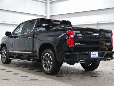 Used 2024 Chevrolet Silverado 1500 High Country w/ Technology Package image 6