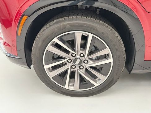 New 2026 Cadillac Vistiq Sport w/ LPO, Floor Liner Package image 28