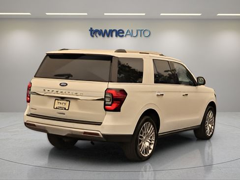 Used 2024 Ford Expedition Limited AWD/4WD image 5