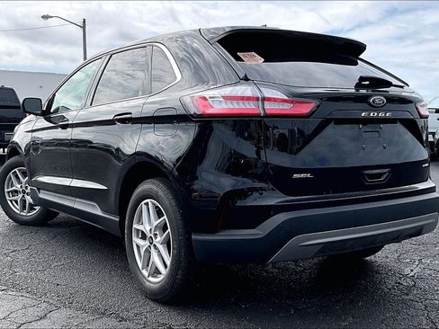Used 2024 Ford Edge SEL w/ Convenience Package AWD/4WD image 5