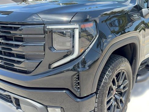 Used 2026 GMC Sierra 1500 Elevation w/ Elevation Select Package AWD/4WD image 12