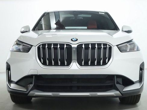 Certified 2025 BMW X1 xDrive28i w/ Convenience Package image 5