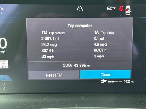 Used 2024 Volvo S60 B5 Plus image 39