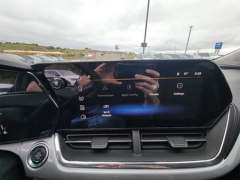 New 2026 Chevrolet Trax LT w/ Driver Confidence Package image 21