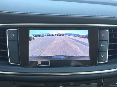 Used 2023 Buick Enclave Essence image 34