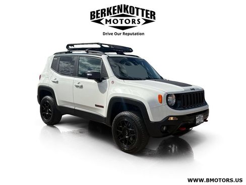 Used 2016 Jeep Renegade Trailhawk AWD/4WD image 1