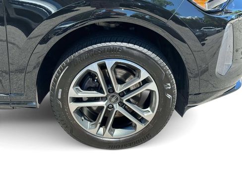 Used 2025 Audi Q5 Premium w/ Convenience Package AWD/4WD image 13