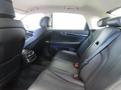 Used 2025 Genesis G80 2.5T AWD/4WD image 15