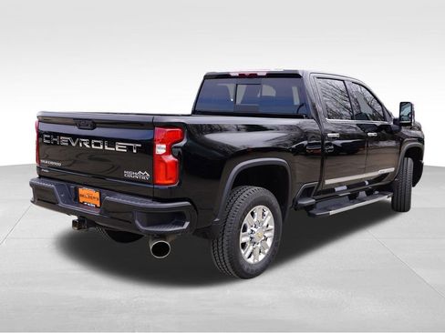 Certified 2024 Chevrolet Silverado 3500 High Country AWD/4WD image 5