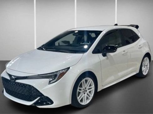 Used 2026 Toyota Corolla SE FWD image 3