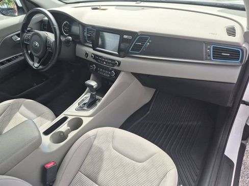 Used 2019 Kia Niro LX FWD image 26