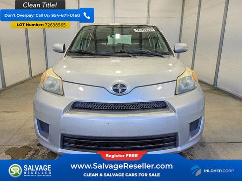 Used 2009 Scion xD image 1