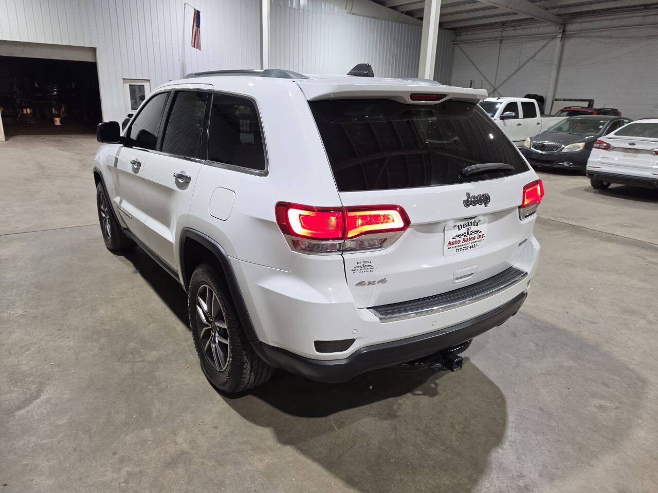 Used 2020 Jeep Grand Cherokee Limited w/ Luxury Group II AWD/4WD image 9