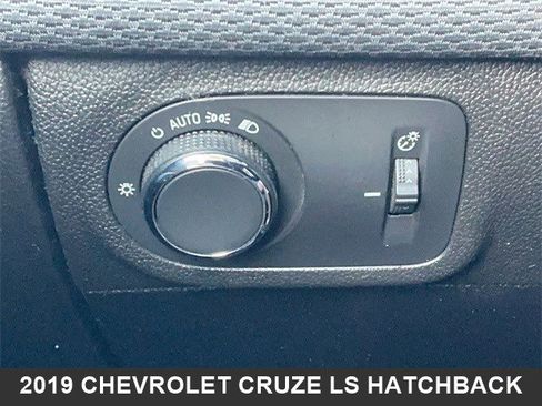 Used 2019 Chevrolet Cruze LS w/ LS Convenience Package image 22