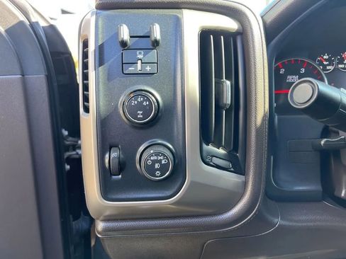 Used 2015 GMC Sierra 2500 Denali w/ Duramax Plus Package image 31