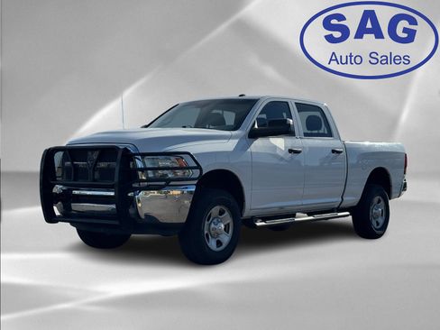 Used 2018 RAM 2500 Tradesman w/ Chrome Appearance Group image 3