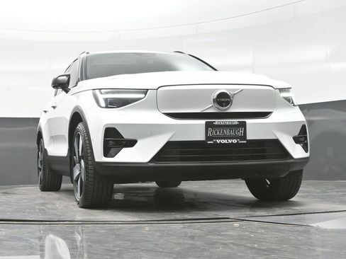 Used 2024 Volvo XC40 Recharge Ultimate w/ Protection Package Premier image 18