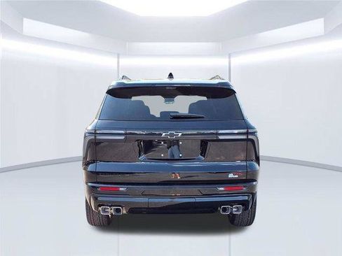New 2026 Chevrolet Traverse RS w/ LPO, Floor Liner Package AWD/4WD image 5