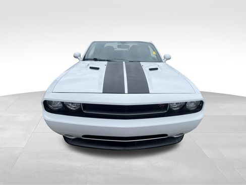 Used 2012 Dodge Challenger R/T RWD image 7